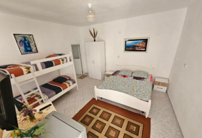 Aeria rooms Himare